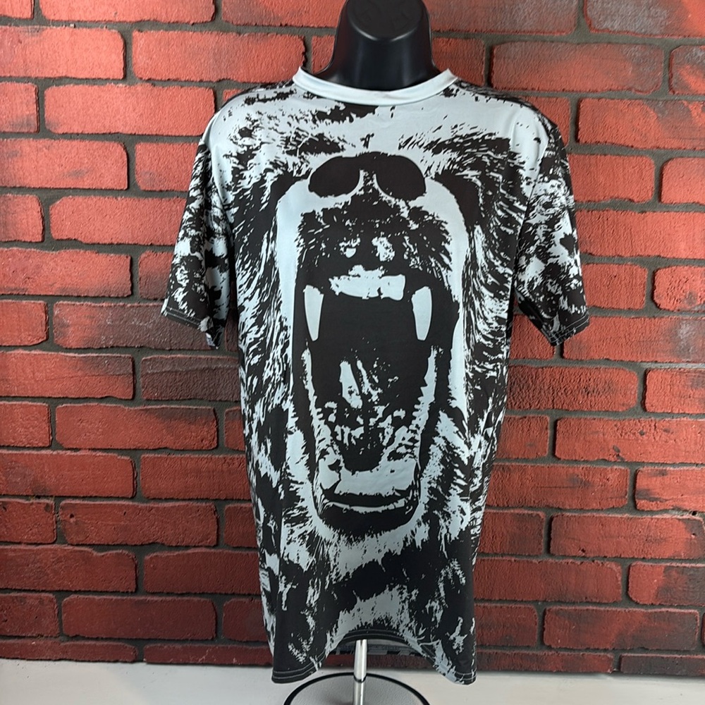 Under Armour Shirt Womans XL Bear AOP Print